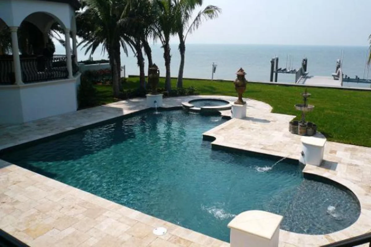 saltwater pool installation Dacula GA